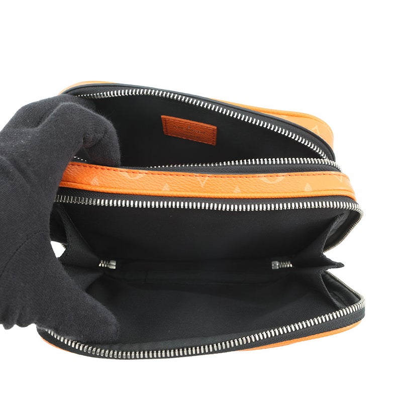 ルイヴィトン ショルダーバッグ モノグラム タイガラマ アルファ・ウェアラブルウォレット NV M31073 ヴィトン バッグ メンズ