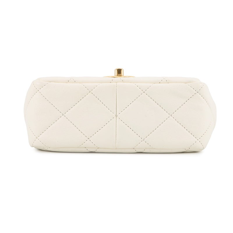 シャネル チェーンショルダーバッグ マトラッセ ココマーク カーフレザー AS3450 白