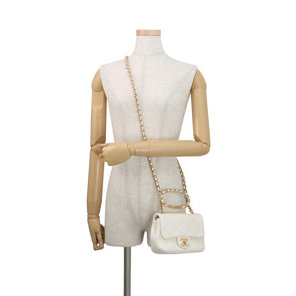シャネル チェーンショルダーバッグ マトラッセ ココマーク カーフレザー AS3450 白