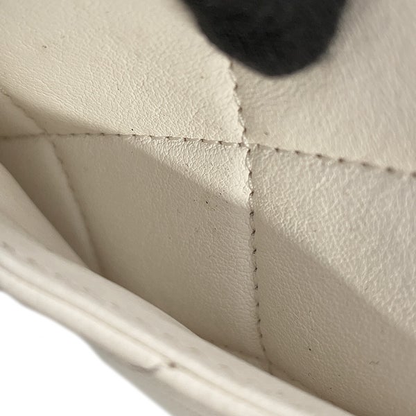 シャネル チェーンショルダーバッグ マトラッセ ココマーク カーフレザー AS3450 白