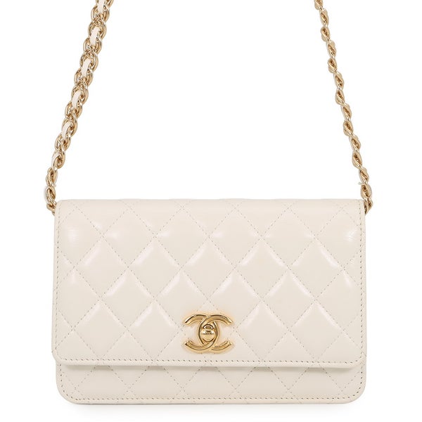 シャネル チェーンウォレット マトラッセ ココマーク ラムスキン AP4241 CHANEL 財布 白