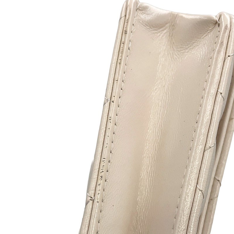 シャネル チェーンウォレット マトラッセ ココマーク ラムスキン AP4241 CHANEL 財布 白