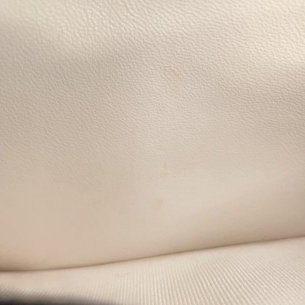 シャネル チェーンウォレット マトラッセ ココマーク ラムスキン AP4241 CHANEL 財布 白