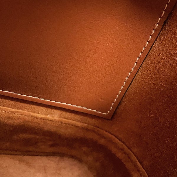 セリーヌ ショルダーバッグ スモール バケット キュイル トリオンフ カーフレザー 113783DU3 CELINE