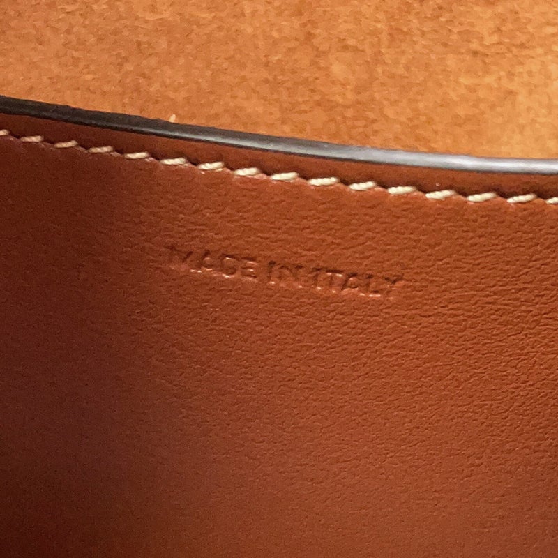 セリーヌ ショルダーバッグ スモール バケット キュイル トリオンフ カーフレザー 113783DU3 CELINE