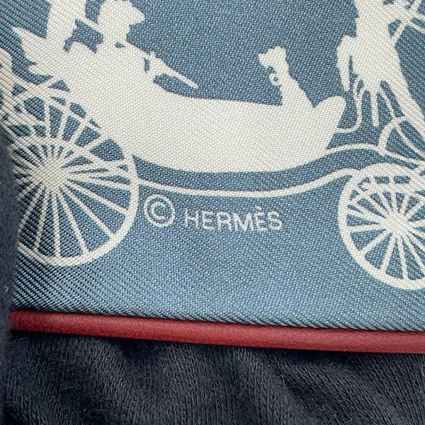 エルメス スカーフ ツイリー 車輪でめぐるパリ・ドゥ・トゥジュール シルク レザー 2023年秋冬