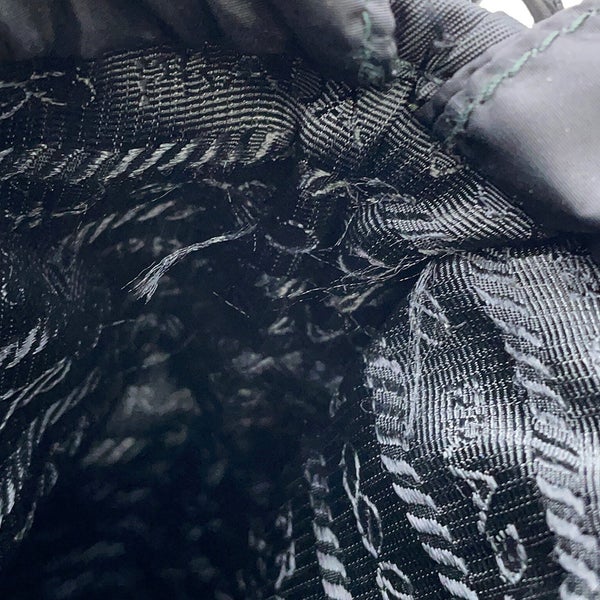 プラダ ショルダーバッグ Re-Nylon スマートフォンケース ナイロン 2ZH155 PRADA 黒