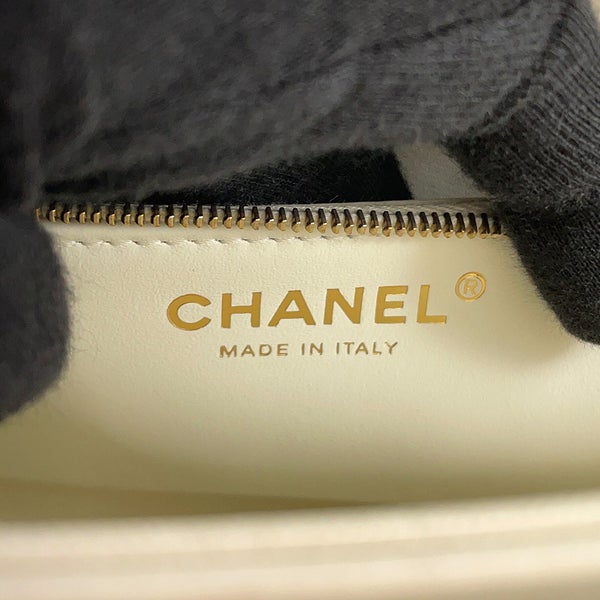 シャネル ハンドバッグ ココマーク マトラッセ トップハンドル ラムスキン A92236 CHANEL 2way チェーンショルダー 白