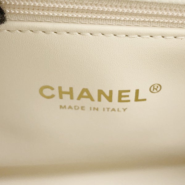シャネル ハンドバッグ マトラッセ ココマーク ココハンドル キャビアスキン A92990 CHANEL 2wayショルダー 白