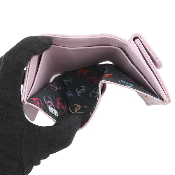 シャネル 三つ折り財布 マトラッセ ココマーク クラシック スモール フラップ ウォレット AP0230 CHANEL 財布