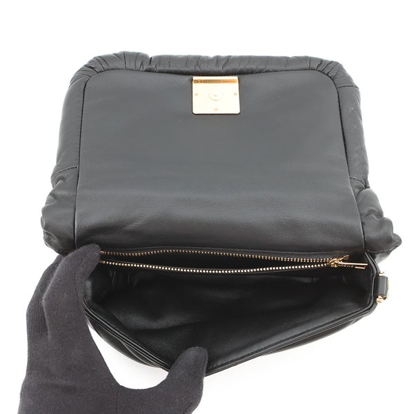 ロエベ ショルダーバッグ ゴヤ パファー ミニ シャイニーナパラムスキン A896W56X01 LOEWE 黒