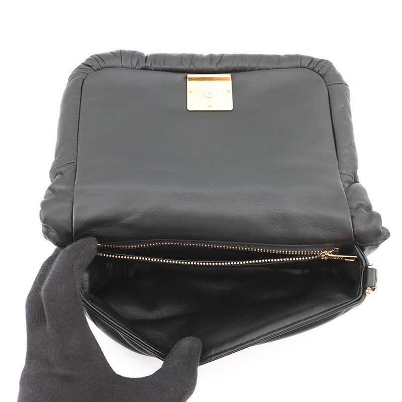 ロエベ ショルダーバッグ ゴヤ パファー ミニ シャイニーナパラムスキン A896W56X01 LOEWE 黒
