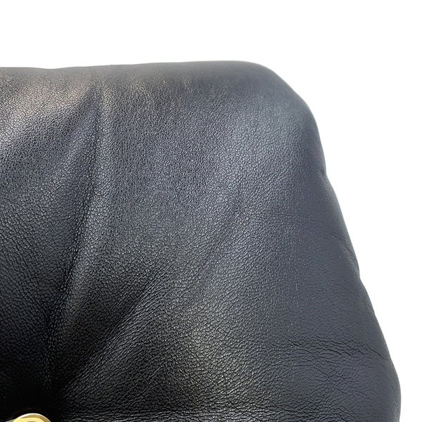 ロエベ ショルダーバッグ ゴヤ パファー ミニ シャイニーナパラムスキン A896W56X01 LOEWE 黒