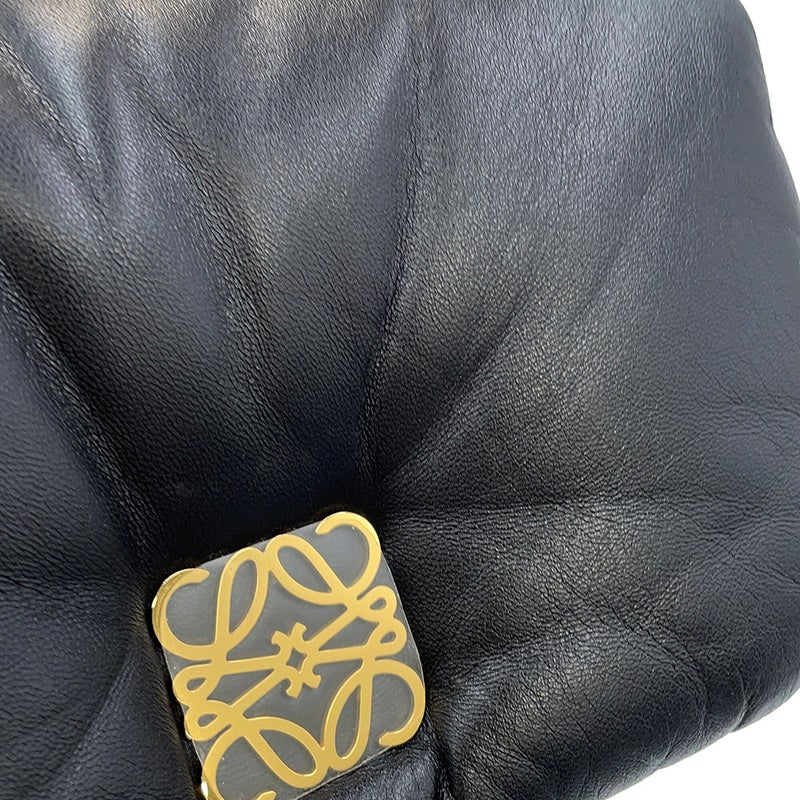 ロエベ ショルダーバッグ ゴヤ パファー ミニ シャイニーナパラムスキン A896W56X01 LOEWE 黒