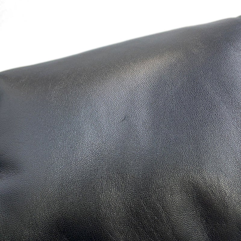 ロエベ ショルダーバッグ ゴヤ パファー ミニ シャイニーナパラムスキン A896W56X01 LOEWE 黒