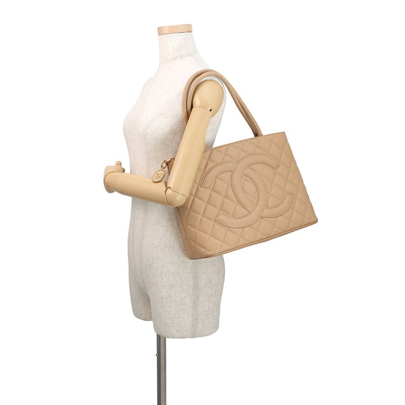 シャネル トートバッグ 復刻トート ココマーク マトラッセ キャビアスキン A01804 CHANEL