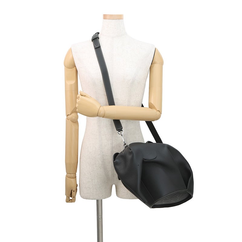 ロエベ ハンドバッグ エレファントバッグ ラージ クラシックカーフレザー B623A18X01 LOEWE 2way 黒 象