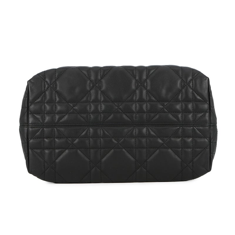 クリスチャン・ディオール ハンドバッグ マクロカナージュ トゥジュール  ミディアム レザー M2821OSNW_M900 黒