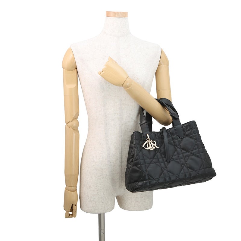 クリスチャン・ディオール ハンドバッグ マクロカナージュ トゥジュール  ミディアム レザー M2821OSNW_M900 黒