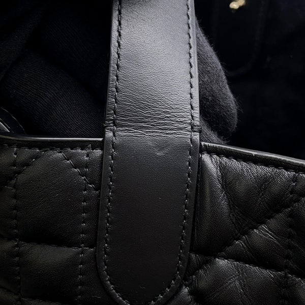 クリスチャン・ディオール ハンドバッグ マクロカナージュ トゥジュール  ミディアム レザー M2821OSNW_M900 黒