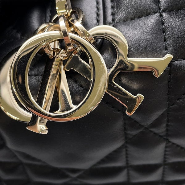 クリスチャン・ディオール ハンドバッグ マクロカナージュ トゥジュール  ミディアム レザー M2821OSNW_M900 黒