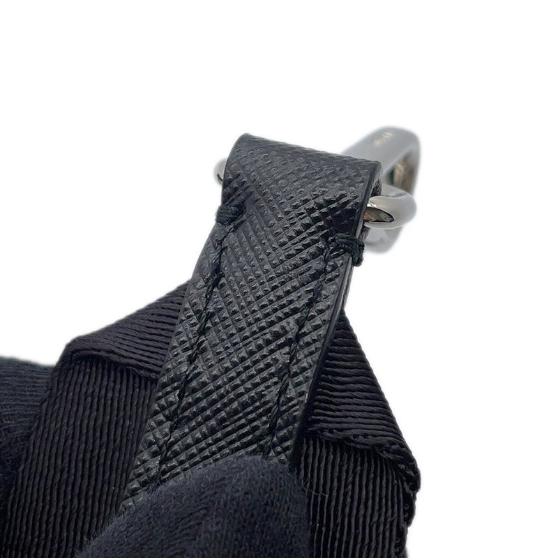 プラダ ショルダーバッグ トライアングルロゴ サフィアーノレザー 2VH113 PRADA 斜め掛け 黒