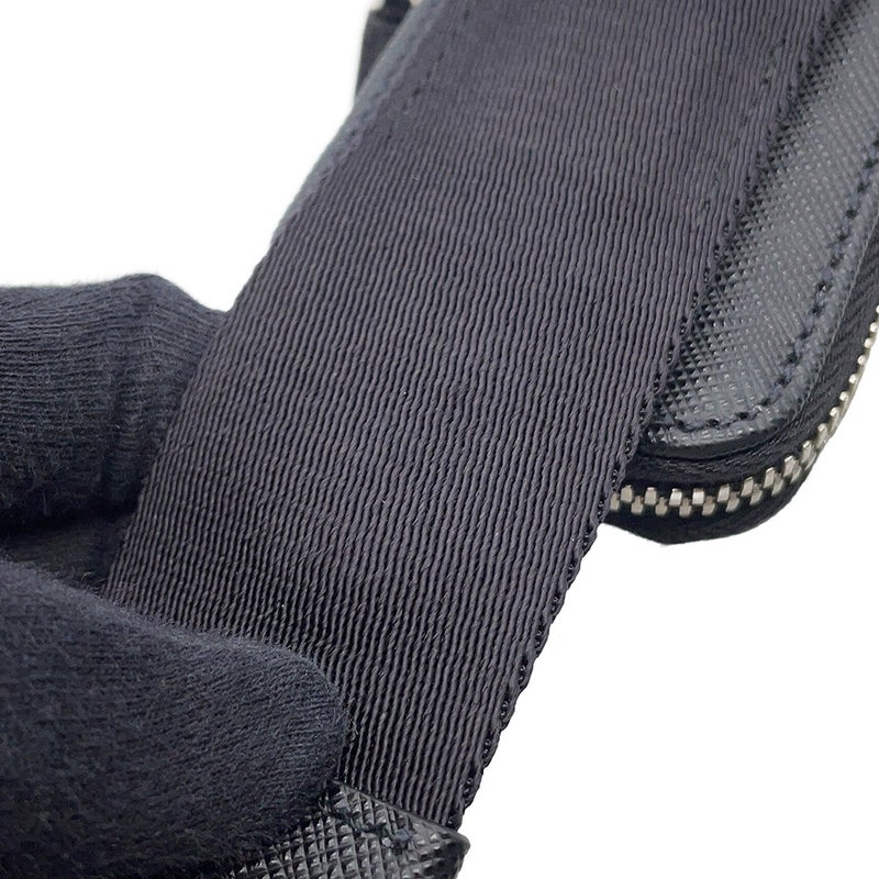 プラダ ショルダーバッグ トライアングルロゴ サフィアーノレザー 2VH113 PRADA 斜め掛け 黒