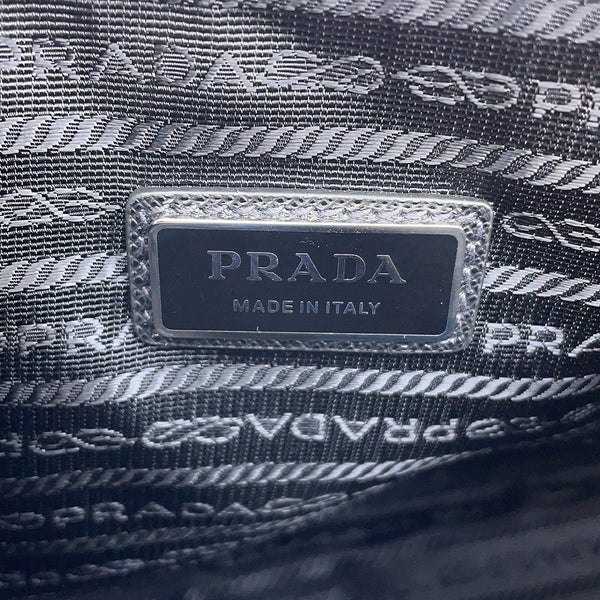 プラダ ショルダーバッグ トライアングルロゴ サフィアーノレザー 2VH113 PRADA 斜め掛け 黒
