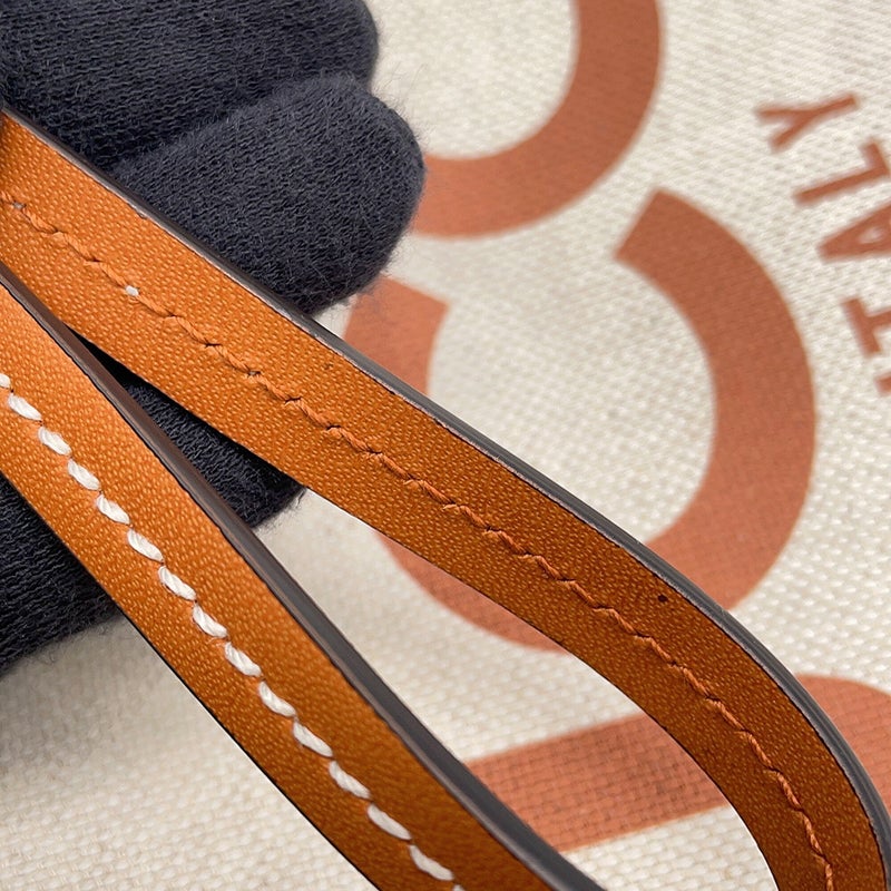 グッチ クラッチバッグ キャンバス/レザー GUCCI プリント 777165 GUCCI バッグ