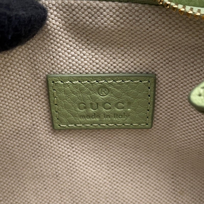 グッチ ショルダーバッグ GGエンブレム スーパーミニ レザー 815278 GUCCI バッグ