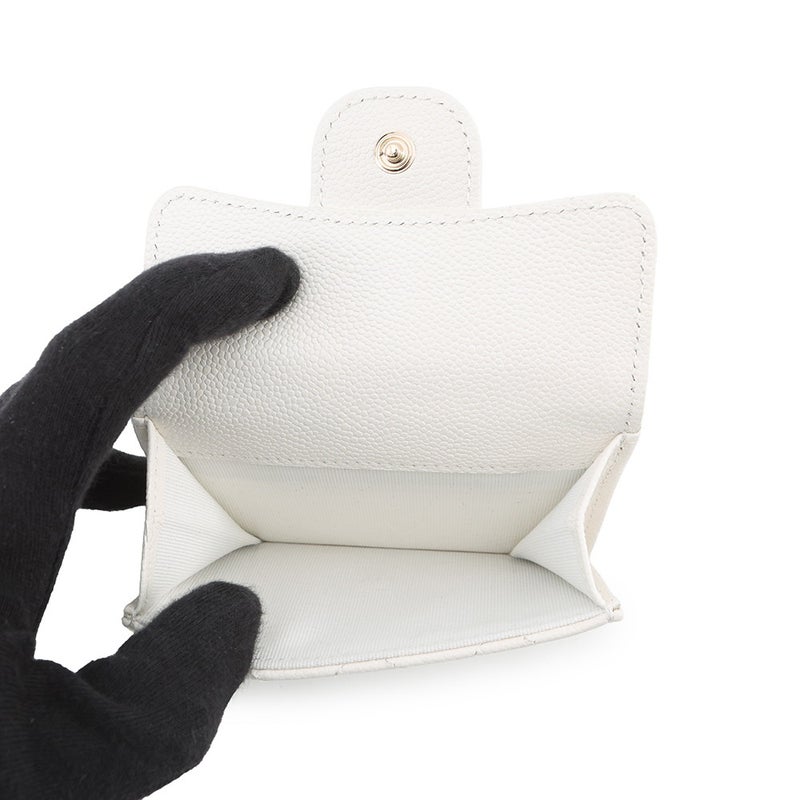 シャネル 三つ折り財布 マトラッセ ココマーク クラシック スモール フラップ ウォレット キャビアスキン AP0230 CHANEL 財布 白