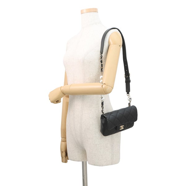 シャネル ショルダーバッグ マトラッセ ミニ ロゴ ボール ラムスキン CHANEL バッグ 黒