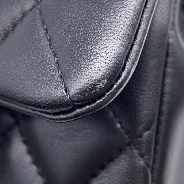 シャネル ショルダーバッグ マトラッセ ミニ ロゴ ボール ラムスキン CHANEL バッグ 黒