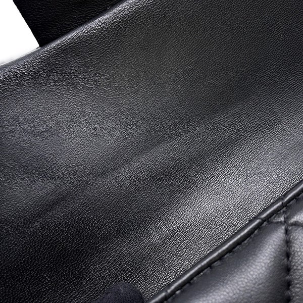 シャネル ショルダーバッグ マトラッセ ミニ ロゴ ボール ラムスキン CHANEL バッグ 黒