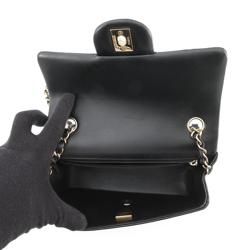 シャネル チェーンショルダーバッグ ミニ マトラッセ 20 ココマーク ラムスキン A69900 CHANEL 黒