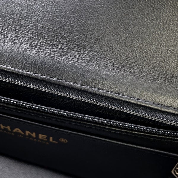 シャネル チェーンショルダーバッグ ミニ マトラッセ 20 ココマーク ラムスキン A69900 CHANEL 黒