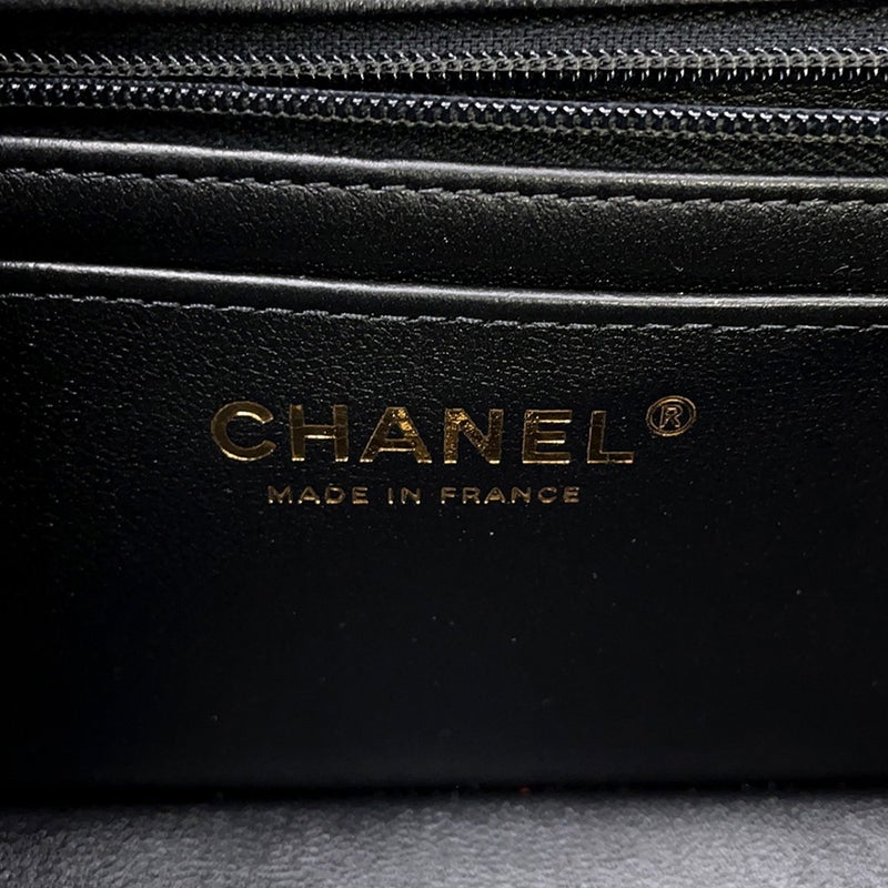 シャネル チェーンショルダーバッグ ミニ マトラッセ 20 ココマーク ラムスキン A69900 CHANEL 黒