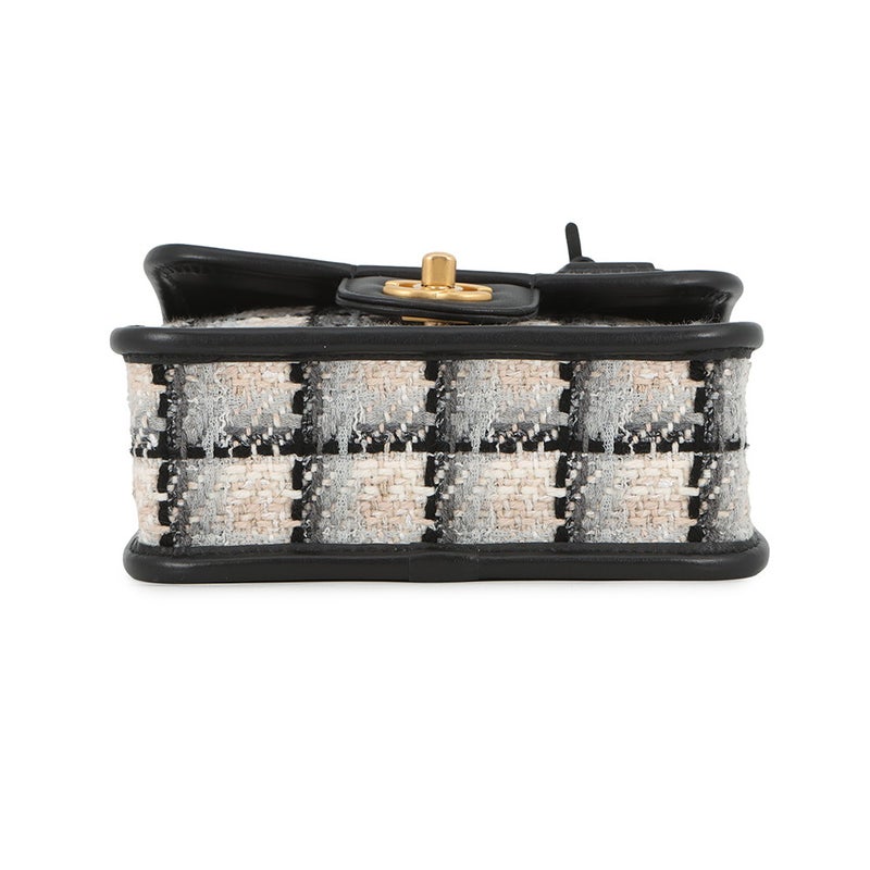 シャネル チェーンショルダーバッグ マトラッセ ココマーク トップハンドル ツイード ラムスキン AS3652 黒 白