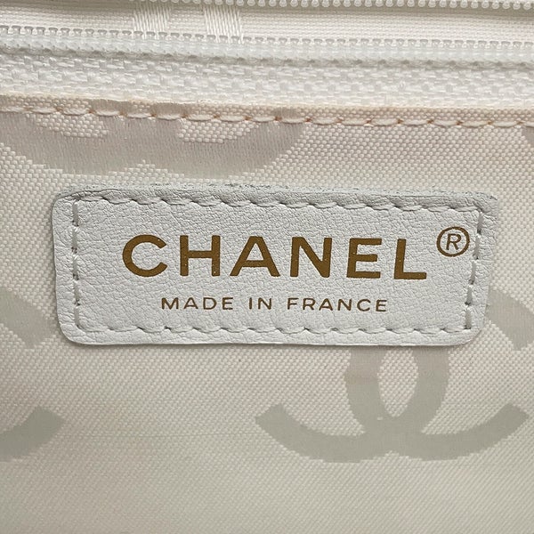 シャネル ハンドバッグ ワイルドステッチ マトラッセ ココマーク ラムスキン CHANEL