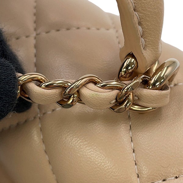 シャネル チェーンショルダーバッグ マトラッセ ココマーク トップハンドル ミニ フラップ ラムスキン AS2431 CHANEL