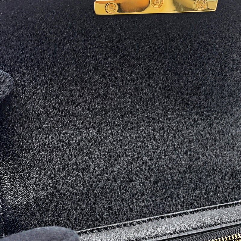 セリーヌ ショルダーバッグ ティーン トリオンフ シャイニーカーフレザー 188423 CELINE 黒