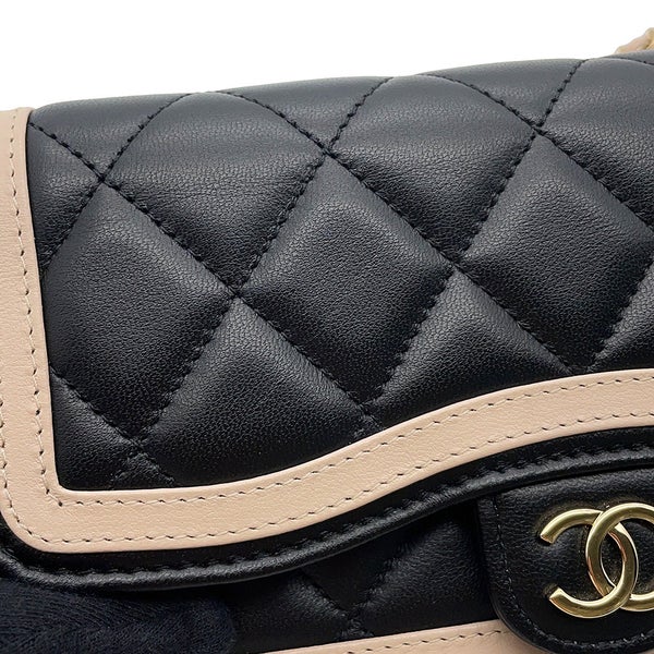 シャネル フォンケース マトラッセ ココマーク ラムスキン AP3559 CHANEL 黒 チェーンショルダー