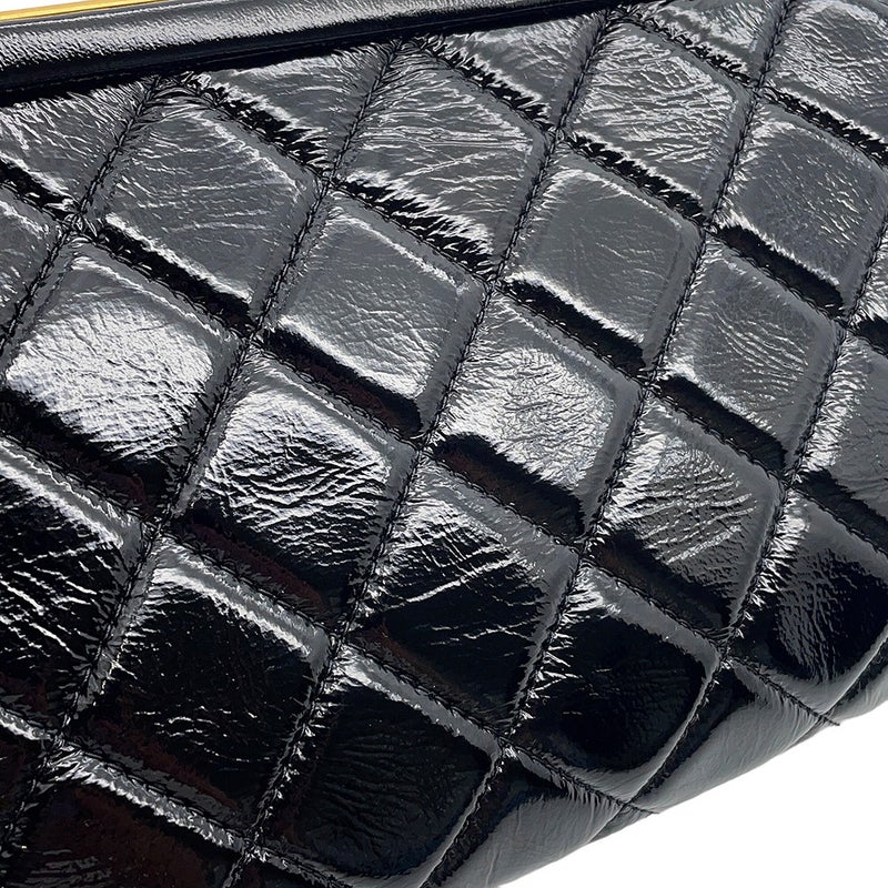 シャネル ショルダーバッグ マトラッセ ココマーク リボン チェーンクラッチバッグ  パテントAP4029 CHANEL 黒