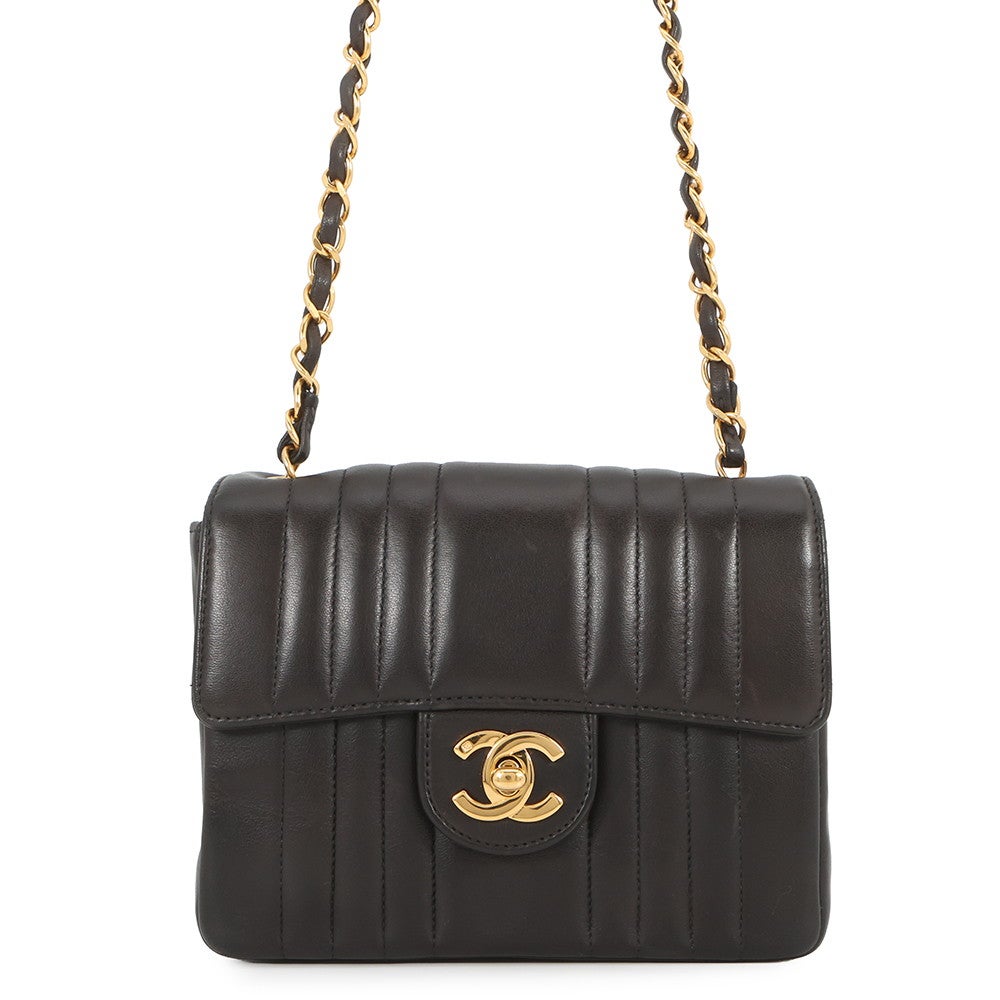CHANEL シャネル ショルダーバッグ マドモアゼル デカココマーク 中古・古着通販】CHANEL (シャネル) マドモアゼル ココマーク チェーン