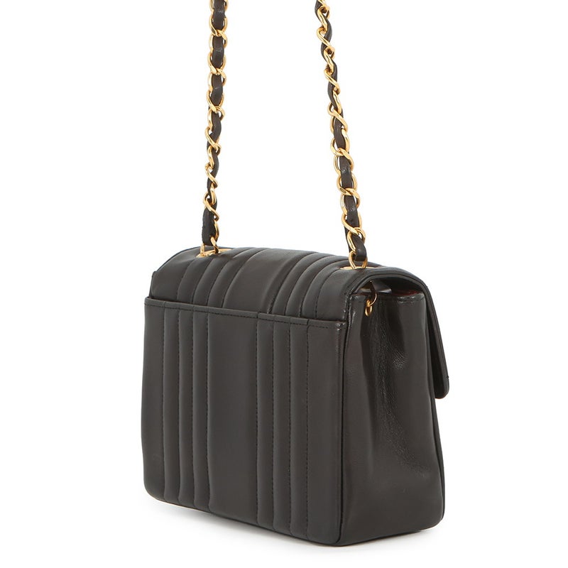 シャネル チェーンショルダーバッグ マドモアゼル ココマーク ラムスキン CHANEL 黒