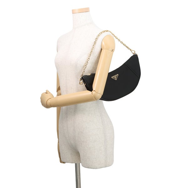 プラダ ショルダーバッグ Re-Nylon ドゥミ・リュンヌ ナイロン 1BH222 PRADA 黒