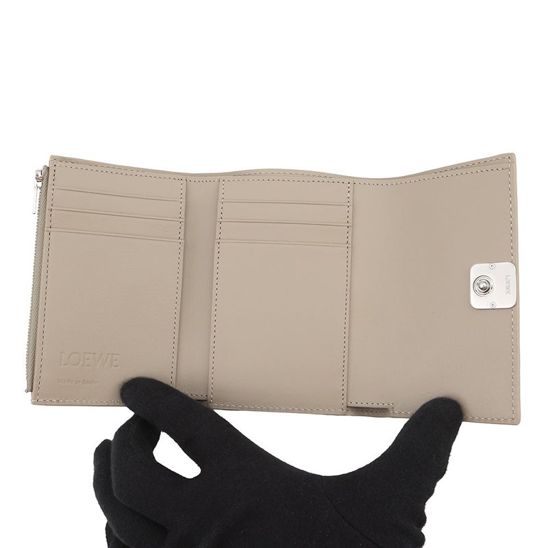 ロエベ 三つ折り財布 アナグラム バーティカル ウォレット スモール カーフレザー C821S33X12 LOEWE