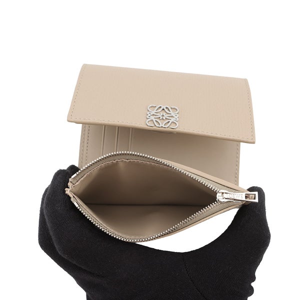 ロエベ 三つ折り財布 アナグラム バーティカル ウォレット スモール カーフレザー C821S33X12 LOEWE