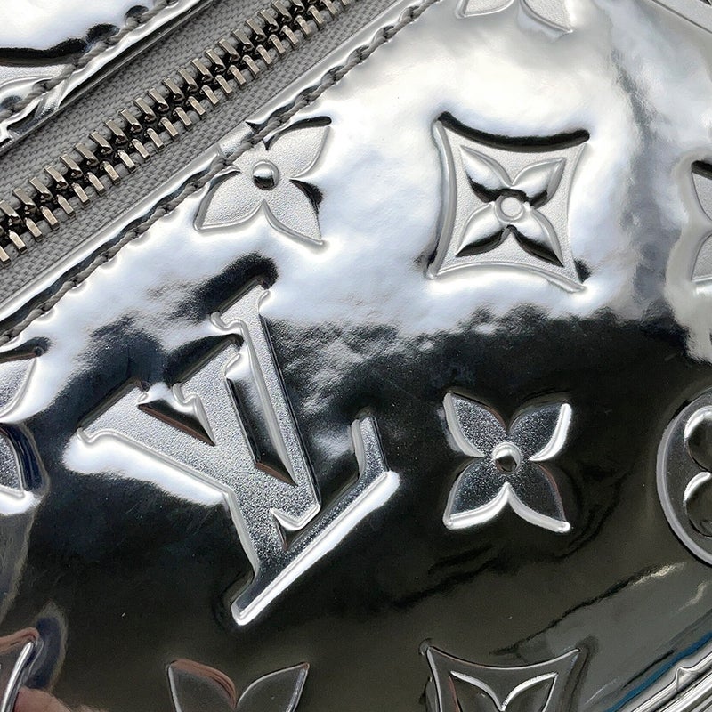 ルイヴィトン ショルダーバッグ モノグラム ループ M11833 LOUIS VUITTON 3wayバッグ