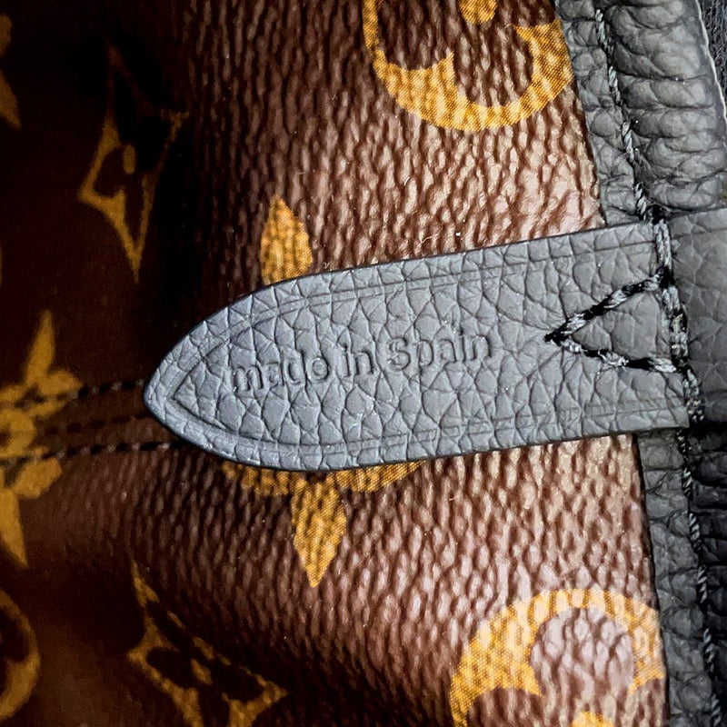 ルイヴィトン トートバッグ モノグラム ネヴァーフル・インサイドアウトBB M12099 2way 黒 ブラック リバーシブル